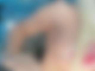 adrianna777's Live Sex Cam Show