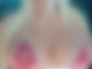 adrianna777's Live Sex Cam Show