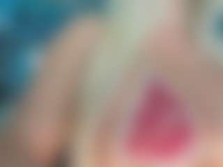 adrianna777's Live Sex Cam Show