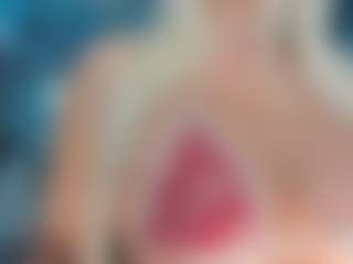 adrianna777's Live Sex Cam Show