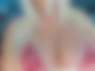 adrianna777's Live Sex Cam Show