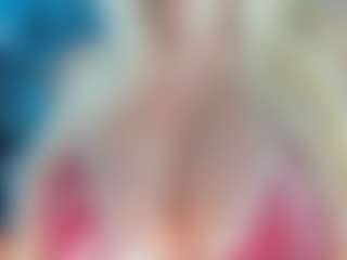 adrianna777's Live Sex Cam Show