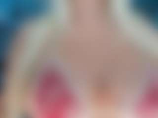 adrianna777's Live Sex Cam Show