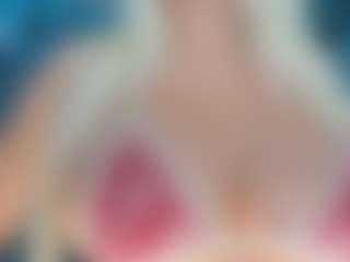 adrianna777's Live Sex Cam Show