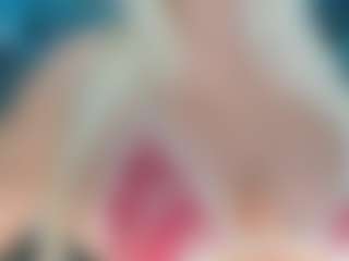 adrianna777's Live Sex Cam Show