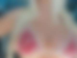 adrianna777's Live Sex Cam Show