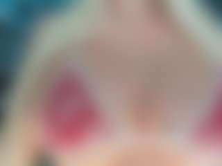 adrianna777's Live Sex Cam Show