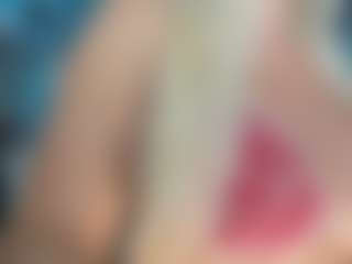 adrianna777's Live Sex Cam Show