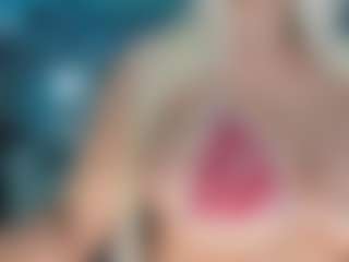 adrianna777's Live Sex Cam Show