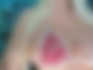 adrianna777's Live Sex Cam Show