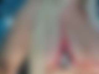 adrianna777's Live Sex Cam Show