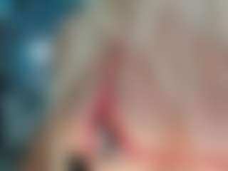 adrianna777's Live Sex Cam Show