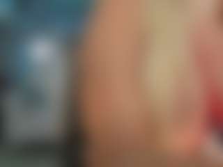 adrianna777's Live Sex Cam Show