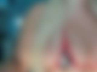 adrianna777's Live Sex Cam Show