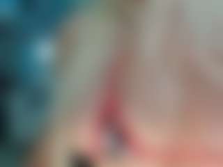 adrianna777's Live Sex Cam Show