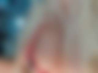 adrianna777's Live Sex Cam Show