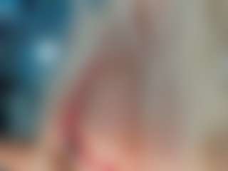 adrianna777's Live Sex Cam Show