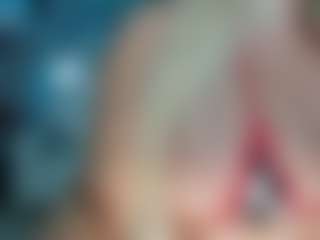 adrianna777's Live Sex Cam Show