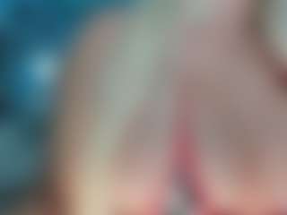 adrianna777's Live Sex Cam Show