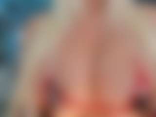 adrianna777's Live Sex Cam Show