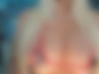 adrianna777's Live Sex Cam Show