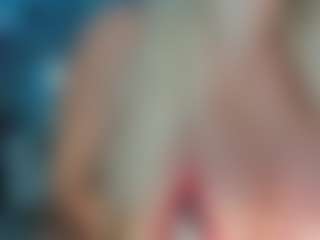 adrianna777's Live Sex Cam Show