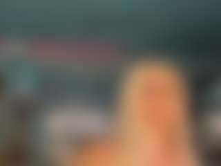 adrianna777's Live Sex Cam Show