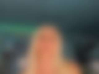 adrianna777's Live Sex Cam Show