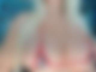 adrianna777's Live Sex Cam Show