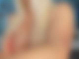 adrianna777's Live Sex Cam Show