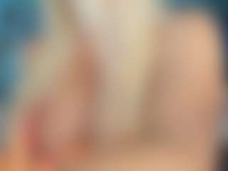 adrianna777's Live Sex Cam Show