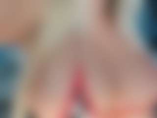 adrianna777's Live Sex Cam Show