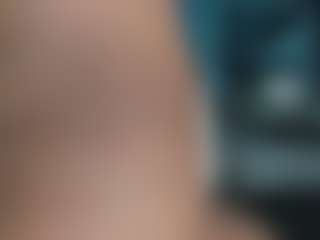 adrianna777's Live Sex Cam Show