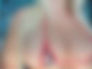 adrianna777's Live Sex Cam Show