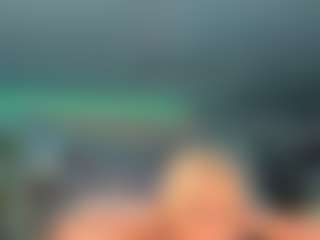 adrianna777's Live Sex Cam Show