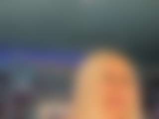 adrianna777's Live Sex Cam Show