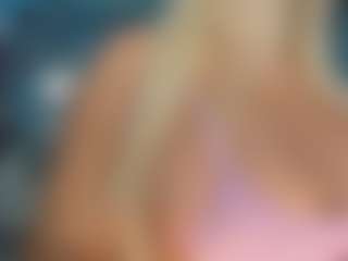 adrianna777's Live Sex Cam Show