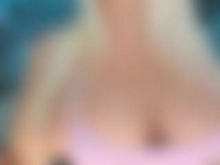 adrianna777's Live Sex Cam Show