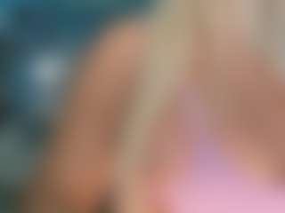 adrianna777's Live Sex Cam Show
