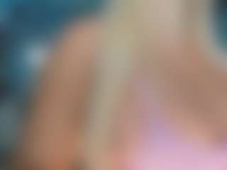 adrianna777's Live Sex Cam Show