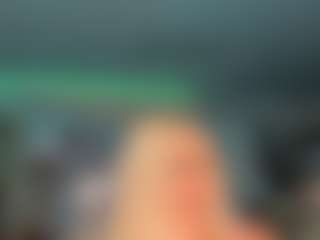 adrianna777's Live Sex Cam Show