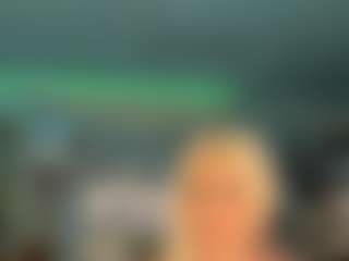 adrianna777's Live Sex Cam Show