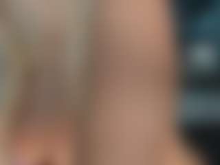 adrianna777's Live Sex Cam Show