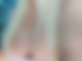 adrianna777's Live Sex Cam Show