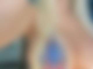 adrianna777's Live Sex Cam Show