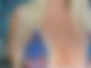 adrianna777's Live Sex Cam Show