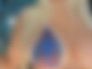adrianna777's Live Sex Cam Show