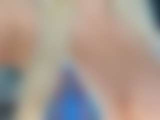 adrianna777's Live Sex Cam Show