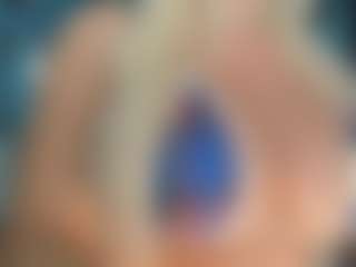 adrianna777's Live Sex Cam Show
