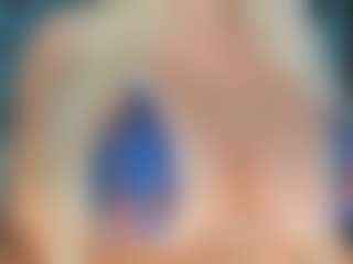 adrianna777's Live Sex Cam Show